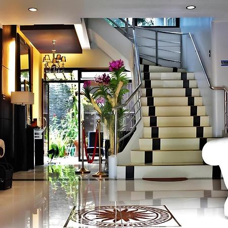 Peridot Suites Davao City Exterior foto