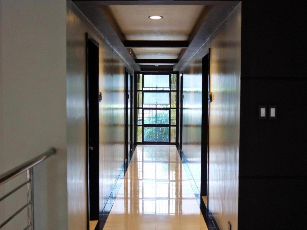 Peridot Suites Davao City Exterior foto